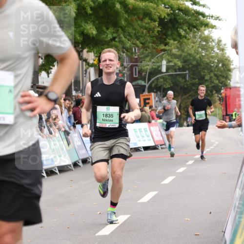 21.09.2025 - PSD Bank Halbmarathon Strokosch-Dieckow http://msf.ph/oto/8939659 21.09.2025 11:21:01 Ziel 1440, 1835, 1837 meine-sportfotos.de