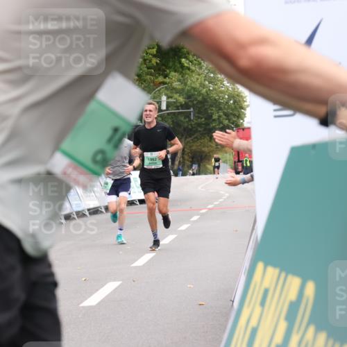 21.09.2025 - PSD Bank Halbmarathon Strokosch-Dieckow http://msf.ph/oto/8939664 21.09.2025 11:21:05 Ziel 1835, 1837, 1846, 1862 meine-sportfotos.de
