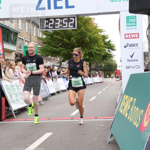 21.09.2025 - PSD Bank Halbmarathon Strokosch-Dieckow http://msf.ph/oto/8939712 21.09.2025 11:23:16 Ziel 1237, 1455, 1840 meine-sportfotos.de