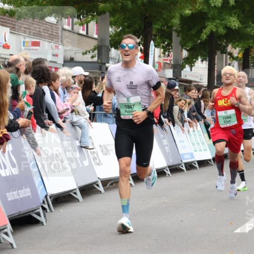 21.09.2025 - PSD Bank Halbmarathon Strokosch-Dieckow http://msf.ph/oto/8939737 21.09.2025 11:24:20 Ziel 1088, 1667, 1847 meine-sportfotos.de