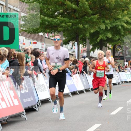 21.09.2025 - PSD Bank Halbmarathon Strokosch-Dieckow http://msf.ph/oto/8939738 21.09.2025 11:24:20 Ziel 1088, 1667, 1847 meine-sportfotos.de