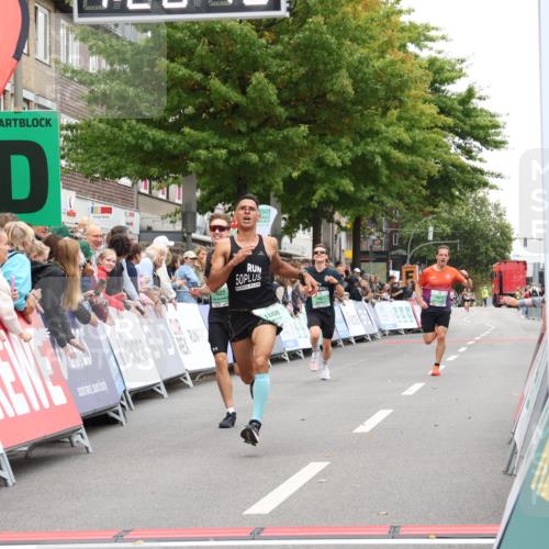 21.09.2025 - PSD Bank Halbmarathon Strokosch-Dieckow http://msf.ph/oto/8939802 21.09.2025 11:25:34 Ziel 1608, 1627, 1857, 1871 meine-sportfotos.de