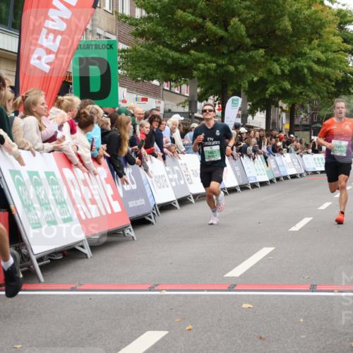 21.09.2025 - PSD Bank Halbmarathon Strokosch-Dieckow http://msf.ph/oto/8939806 21.09.2025 11:25:35 Ziel 1608, 1627, 1857, 1871 meine-sportfotos.de