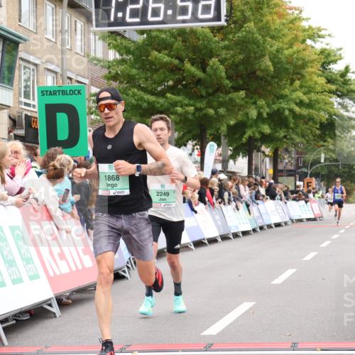 21.09.2025 - PSD Bank Halbmarathon Strokosch-Dieckow http://msf.ph/oto/8939831 21.09.2025 11:26:16 Ziel 1868, 2249 meine-sportfotos.de