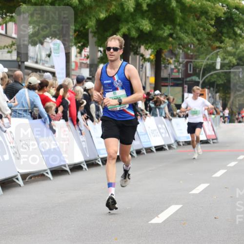 21.09.2025 - PSD Bank Halbmarathon Strokosch-Dieckow http://msf.ph/oto/8939837 21.09.2025 11:26:23 Ziel 1868, 2249, 4066 meine-sportfotos.de