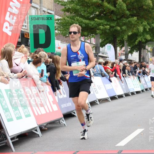 21.09.2025 - PSD Bank Halbmarathon Strokosch-Dieckow http://msf.ph/oto/8939840 21.09.2025 11:26:25 Ziel 1916, 4066 meine-sportfotos.de