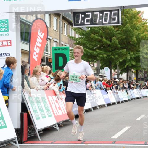 21.09.2025 - PSD Bank Halbmarathon Strokosch-Dieckow http://msf.ph/oto/8939846 21.09.2025 11:26:28 Ziel 1916, 4066 meine-sportfotos.de