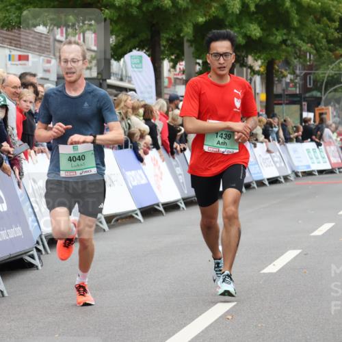21.09.2025 - PSD Bank Halbmarathon Strokosch-Dieckow http://msf.ph/oto/8939858 21.09.2025 11:27:00 Ziel 1439, 1793, 4040 meine-sportfotos.de