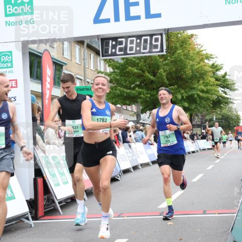 21.09.2025 - PSD Bank Halbmarathon Strokosch-Dieckow http://msf.ph/oto/8939896 21.09.2025 11:27:33 Ziel 1236, 1781, 1782, 1831, 1953, 4019 meine-sportfotos.de