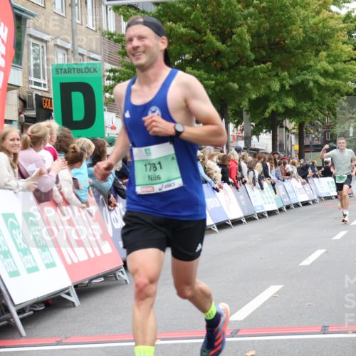 21.09.2025 - PSD Bank Halbmarathon Strokosch-Dieckow http://msf.ph/oto/8939898 21.09.2025 11:27:33 Ziel 1236, 1781, 1782, 1831, 1953, 4019 meine-sportfotos.de