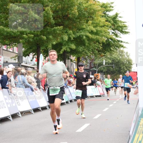 21.09.2025 - PSD Bank Halbmarathon Strokosch-Dieckow http://msf.ph/oto/8939902 21.09.2025 11:27:36 Ziel 1781, 1782, 1831, 1874, 1953, 4019 meine-sportfotos.de