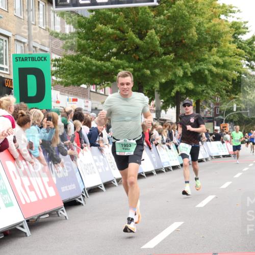21.09.2025 - PSD Bank Halbmarathon Strokosch-Dieckow http://msf.ph/oto/8939904 21.09.2025 11:27:37 Ziel 1781, 1782, 1831, 1874, 1953, 4019 meine-sportfotos.de