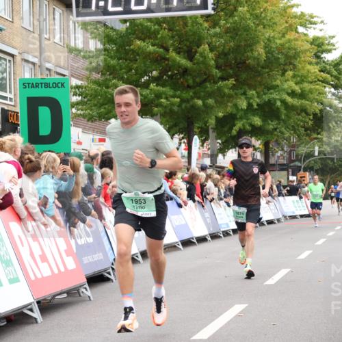 21.09.2025 - PSD Bank Halbmarathon Strokosch-Dieckow http://msf.ph/oto/8939905 21.09.2025 11:27:37 Ziel 1781, 1782, 1831, 1874, 1953, 4019 meine-sportfotos.de