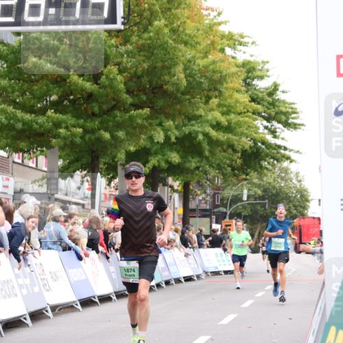 21.09.2025 - PSD Bank Halbmarathon Strokosch-Dieckow http://msf.ph/oto/8939906 21.09.2025 11:27:38 Ziel 1781, 1782, 1831, 1874, 1949, 1953, 4019 meine-sportfotos.de