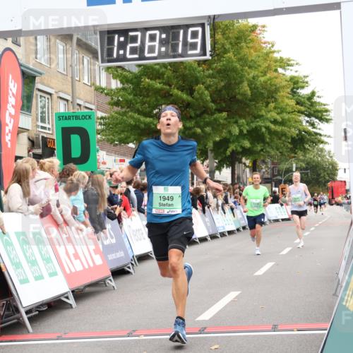 21.09.2025 - PSD Bank Halbmarathon Strokosch-Dieckow http://msf.ph/oto/8939915 21.09.2025 11:27:42 Ziel 1230, 1874, 1895, 1949, 1953 meine-sportfotos.de