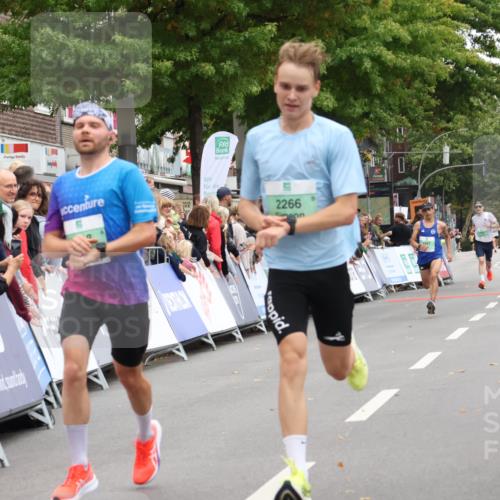 21.09.2025 - PSD Bank Halbmarathon Strokosch-Dieckow http://msf.ph/oto/8939941 21.09.2025 11:28:03 Ziel 1018, 1783, 1873, 1927, 2266 meine-sportfotos.de
