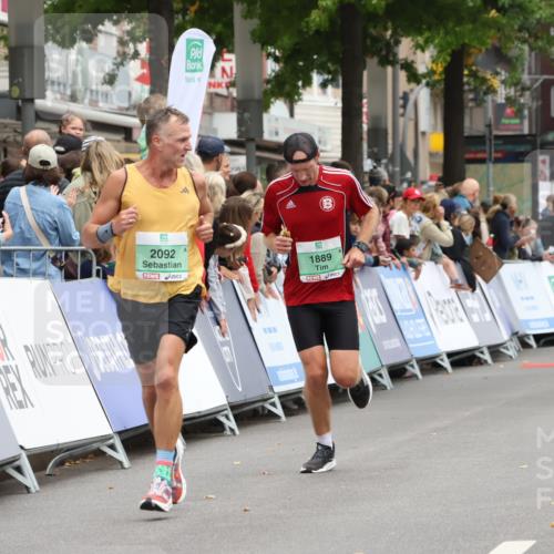 21.09.2025 - PSD Bank Halbmarathon Strokosch-Dieckow http://msf.ph/oto/8939991 21.09.2025 11:28:56 Ziel 1456, 1889, 1909, 1978, 2092, 4029 meine-sportfotos.de