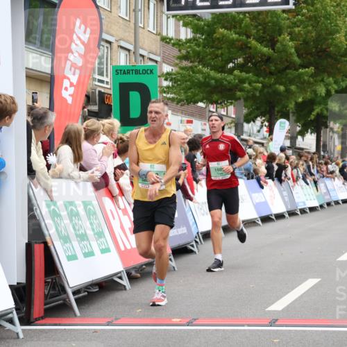 21.09.2025 - PSD Bank Halbmarathon Strokosch-Dieckow http://msf.ph/oto/8939994 21.09.2025 11:28:58 Ziel 1456, 1889, 1907, 1909, 2092 meine-sportfotos.de