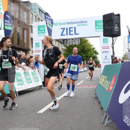 21.09.2025 - PSD Bank Halbmarathon Strokosch-Dieckow http://msf.ph/oto/8940033 21.09.2025 11:29:31 Ziel 1437, 1472, 1525, 1773, 1854, 2955, 3898 meine-sportfotos.de