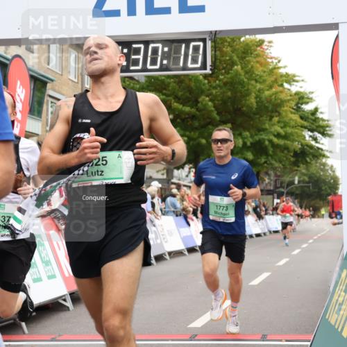 21.09.2025 - PSD Bank Halbmarathon Strokosch-Dieckow http://msf.ph/oto/8940036 21.09.2025 11:29:33 Ziel 1437, 1472, 1525, 1773, 1854, 2955, 3898 meine-sportfotos.de