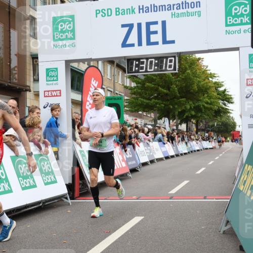 21.09.2025 - PSD Bank Halbmarathon Strokosch-Dieckow http://msf.ph/oto/8940046 21.09.2025 11:29:41 Ziel 1314, 1408, 1773 meine-sportfotos.de