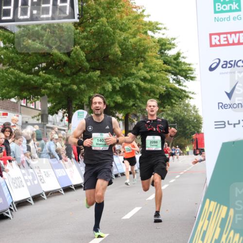 21.09.2025 - PSD Bank Halbmarathon Strokosch-Dieckow http://msf.ph/oto/8940053 21.09.2025 11:29:57 Ziel 1325, 1407, 1939, 2288 meine-sportfotos.de
