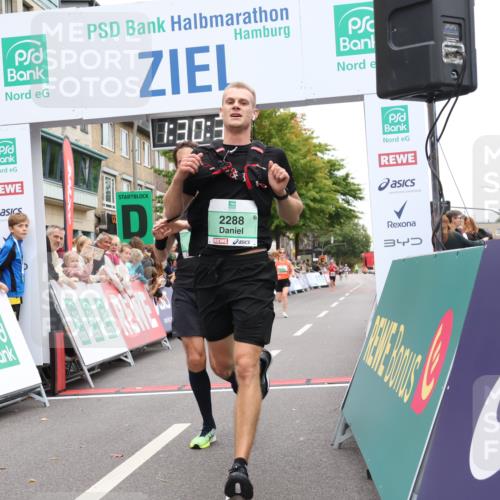 21.09.2025 - PSD Bank Halbmarathon Strokosch-Dieckow http://msf.ph/oto/8940058 21.09.2025 11:29:59 Ziel 1325, 1407, 1939, 2288 meine-sportfotos.de