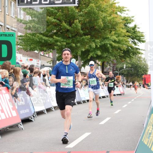 21.09.2025 - PSD Bank Halbmarathon Strokosch-Dieckow http://msf.ph/oto/8940074 21.09.2025 11:30:20 Ziel 1225, 1878, 1969 meine-sportfotos.de