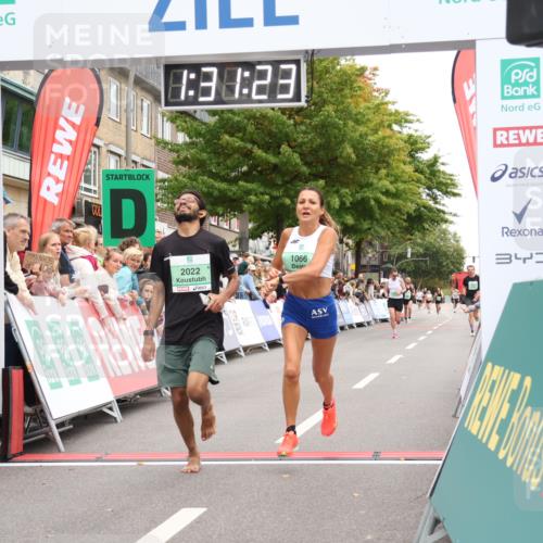 21.09.2025 - PSD Bank Halbmarathon Strokosch-Dieckow http://msf.ph/oto/8940103 21.09.2025 11:30:46 Ziel 1066, 1109, 2022 meine-sportfotos.de