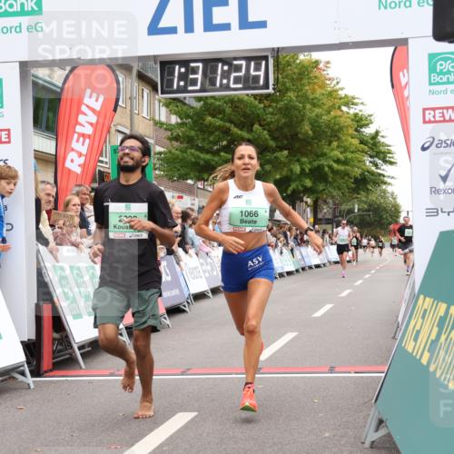 21.09.2025 - PSD Bank Halbmarathon Strokosch-Dieckow http://msf.ph/oto/8940104 21.09.2025 11:30:47 Ziel 1066, 1109, 2022 meine-sportfotos.de