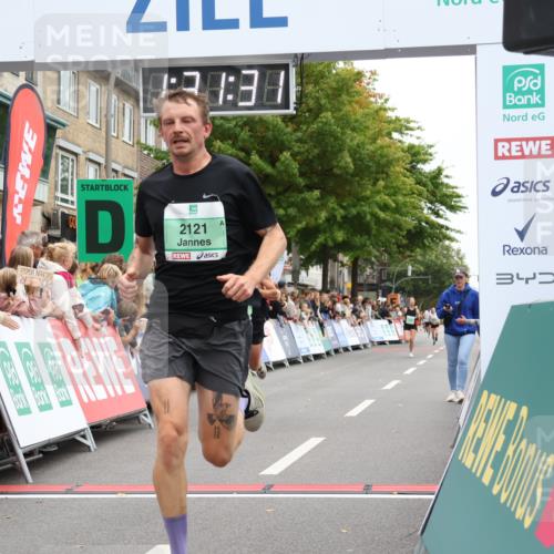 21.09.2025 - PSD Bank Halbmarathon Strokosch-Dieckow http://msf.ph/oto/8940114 21.09.2025 11:30:54 Ziel 1066, 1689, 1850, 2022, 2121 meine-sportfotos.de