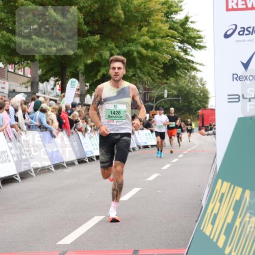21.09.2025 - PSD Bank Halbmarathon Strokosch-Dieckow http://msf.ph/oto/8940125 21.09.2025 11:31:05 Ziel 1428, 1919, 2012 meine-sportfotos.de