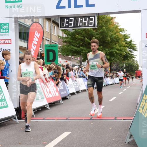 21.09.2025 - PSD Bank Halbmarathon Strokosch-Dieckow http://msf.ph/oto/8940127 21.09.2025 11:31:06 Ziel 1428, 1919, 2012 meine-sportfotos.de