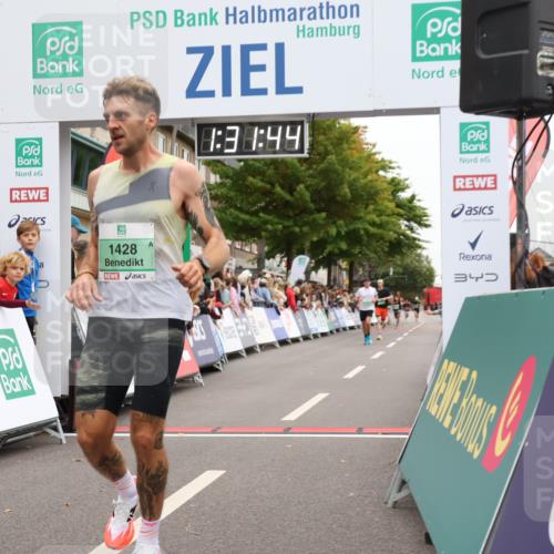 21.09.2025 - PSD Bank Halbmarathon Strokosch-Dieckow http://msf.ph/oto/8940130 21.09.2025 11:31:08 Ziel 1428, 1721, 1919, 2012 meine-sportfotos.de