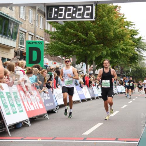21.09.2025 - PSD Bank Halbmarathon Strokosch-Dieckow http://msf.ph/oto/8940167 21.09.2025 11:31:45 Ziel 1317, 1607, 2061, 2076, 2243 meine-sportfotos.de
