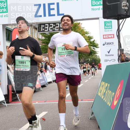 21.09.2025 - PSD Bank Halbmarathon Strokosch-Dieckow http://msf.ph/oto/8940179 21.09.2025 11:31:52 Ziel 1174, 1317, 1607, 1888, 1972, 1991, 2025, 2044, 2243 meine-sportfotos.de