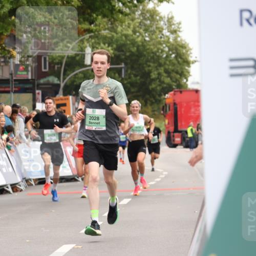 21.09.2025 - PSD Bank Halbmarathon Strokosch-Dieckow http://msf.ph/oto/8940215 21.09.2025 11:32:29 Ziel 2005, 2028 meine-sportfotos.de