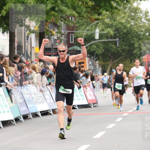 21.09.2025 - PSD Bank Halbmarathon Strokosch-Dieckow http://msf.ph/oto/8940253 21.09.2025 11:33:03 Ziel 1805, 1822 meine-sportfotos.de