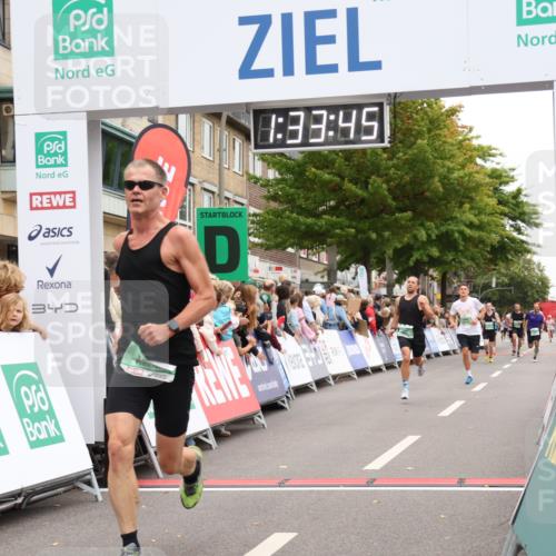 21.09.2025 - PSD Bank Halbmarathon Strokosch-Dieckow http://msf.ph/oto/8940258 21.09.2025 11:33:08 Ziel 1180, 1805, 1822, 1869 meine-sportfotos.de
