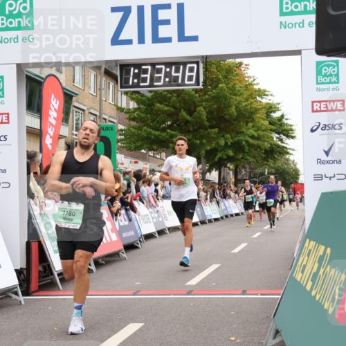 21.09.2025 - PSD Bank Halbmarathon Strokosch-Dieckow http://msf.ph/oto/8940262 21.09.2025 11:33:11 Ziel 1180, 1805, 1869, 1891 meine-sportfotos.de