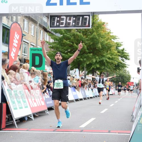 21.09.2025 - PSD Bank Halbmarathon Strokosch-Dieckow http://msf.ph/oto/8940303 21.09.2025 11:33:40 Ziel 1915, 1936 meine-sportfotos.de