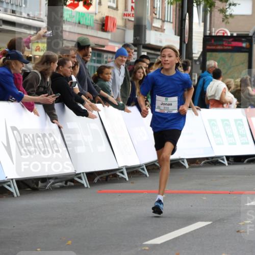 21.09.2025 - PSD Bank Halbmarathon Strokosch-Dieckow http://msf.ph/oto/8940324 21.09.2025 10:25:17 Ziel 310, 359, 378 meine-sportfotos.de