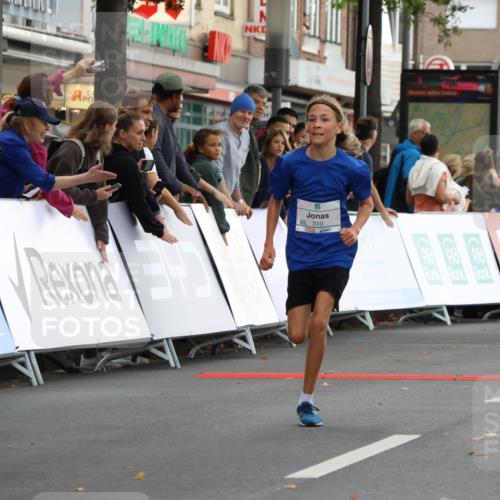 21.09.2025 - PSD Bank Halbmarathon Strokosch-Dieckow http://msf.ph/oto/8940326 21.09.2025 10:25:17 Ziel 310, 359, 378 meine-sportfotos.de