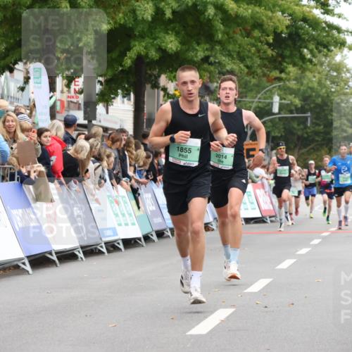 21.09.2025 - PSD Bank Halbmarathon Strokosch-Dieckow http://msf.ph/oto/8940331 21.09.2025 11:33:50 Ziel 1577, 1855, 1915, 1990, 2014, 2068 meine-sportfotos.de