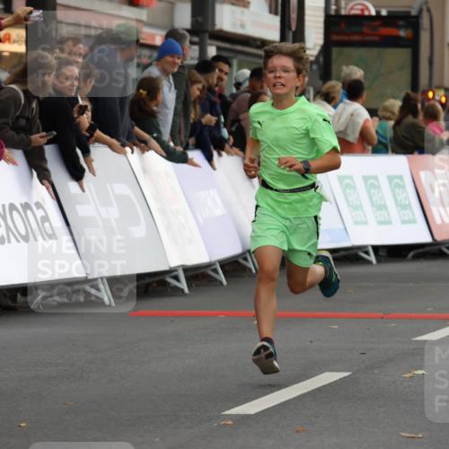 21.09.2025 - PSD Bank Halbmarathon Strokosch-Dieckow http://msf.ph/oto/8940388 21.09.2025 10:25:30 Ziel 206, 268 meine-sportfotos.de