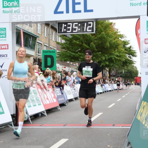 21.09.2025 - PSD Bank Halbmarathon Strokosch-Dieckow http://msf.ph/oto/8940397 21.09.2025 11:34:35 Ziel 1628, 1996, 2008 meine-sportfotos.de
