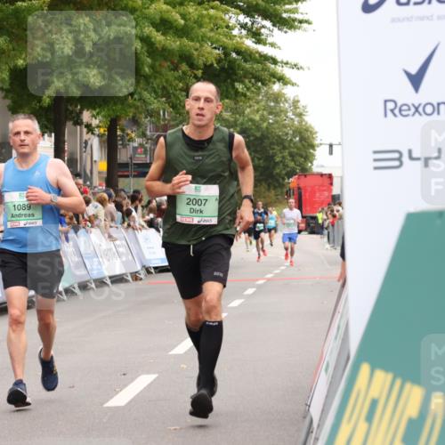 21.09.2025 - PSD Bank Halbmarathon Strokosch-Dieckow http://msf.ph/oto/8940431 21.09.2025 11:35:03 Ziel 1089, 2007 meine-sportfotos.de