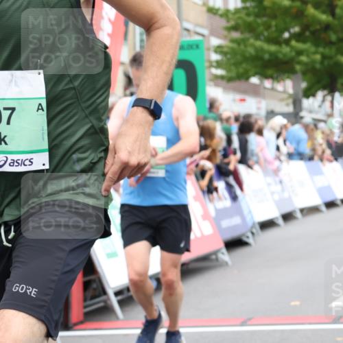 21.09.2025 - PSD Bank Halbmarathon Strokosch-Dieckow http://msf.ph/oto/8940440 21.09.2025 11:35:05 Ziel 1089, 1578, 2007 meine-sportfotos.de
