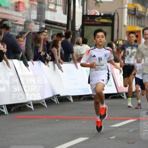 21.09.2025 - PSD Bank Halbmarathon Strokosch-Dieckow http://msf.ph/oto/8940509 21.09.2025 10:25:54 Ziel 112, 115, 118, 162, 232, 248, 302, 349, 421, 444 meine-sportfotos.de