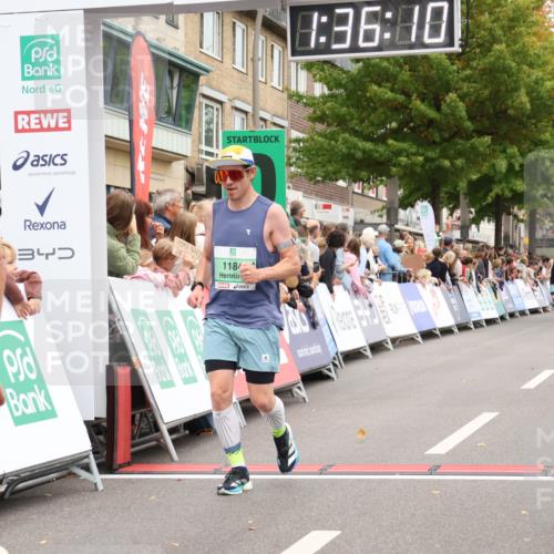 21.09.2025 - PSD Bank Halbmarathon Strokosch-Dieckow http://msf.ph/oto/8940510 21.09.2025 11:35:33 Ziel 1184, 1454, 1980, 1988, 2034 meine-sportfotos.de